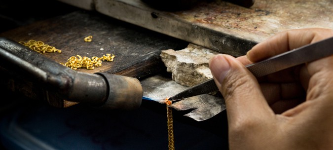 Verlobungsring mit Diamantfassung