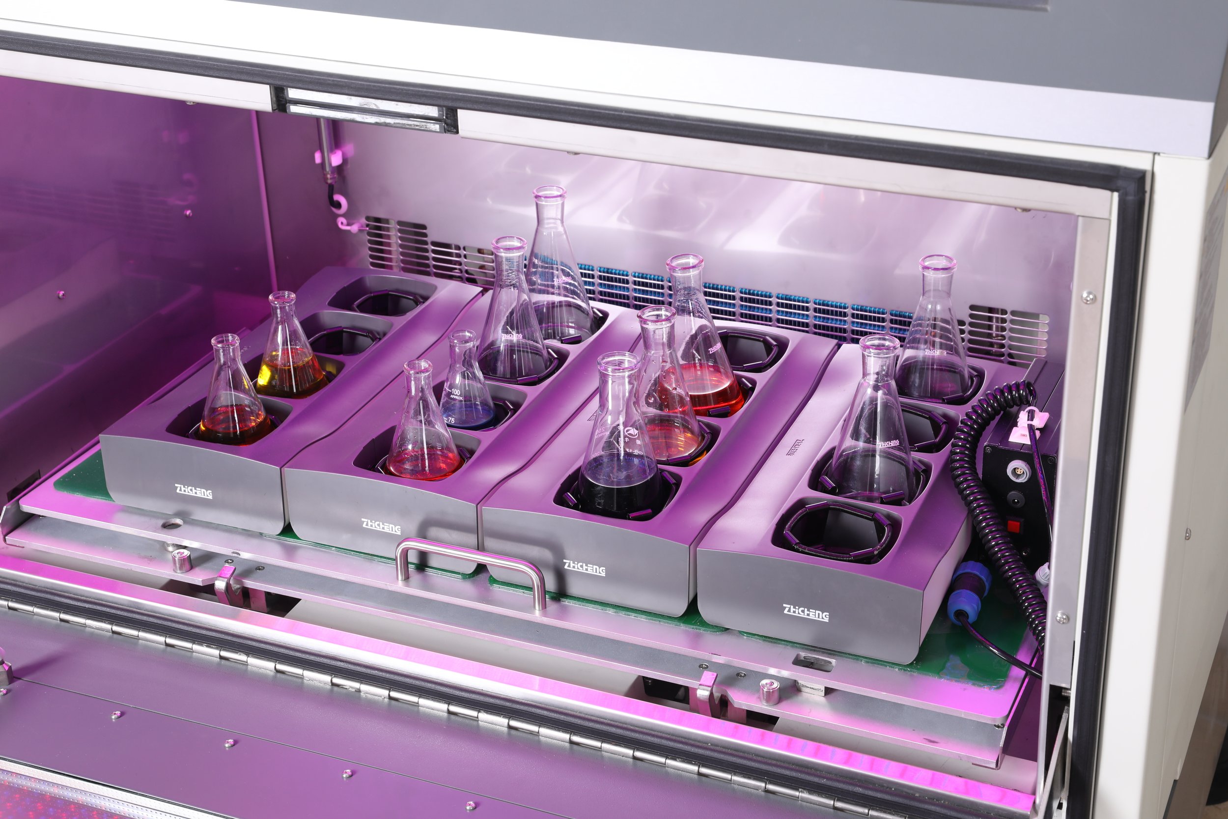 Schüttelinkubator Ultimate-Cell