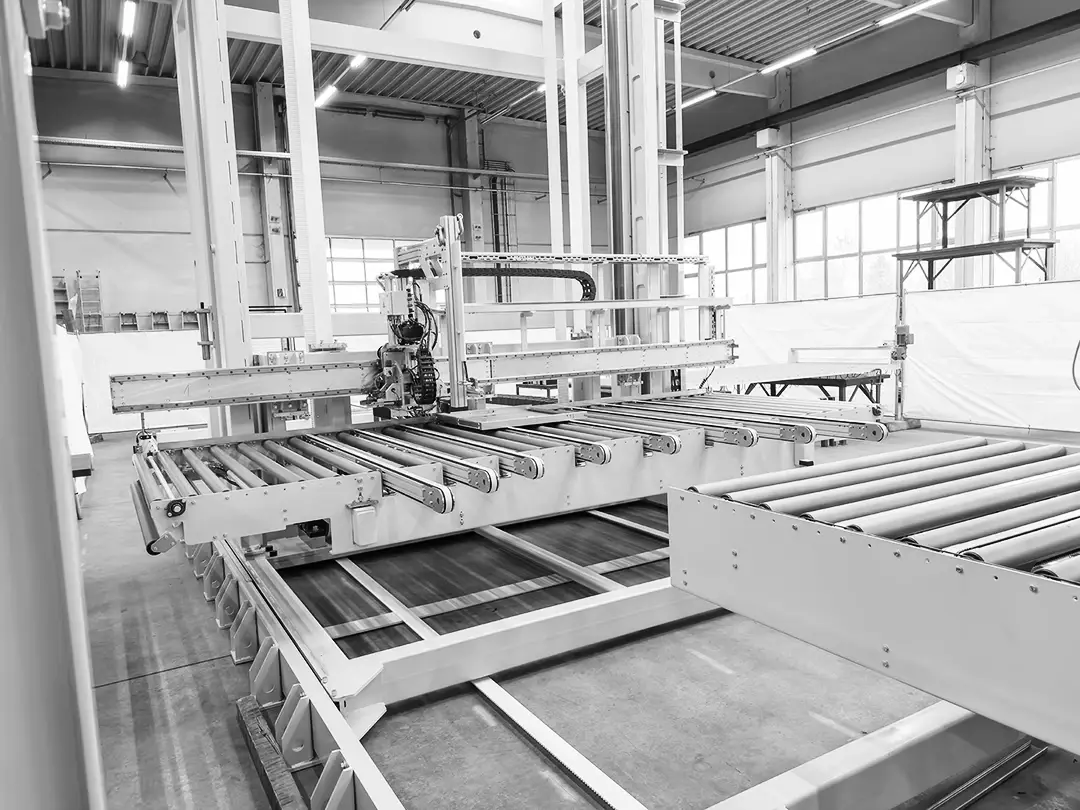 Automatisierte Förder- und Produktionsanlage im Anlagenbau