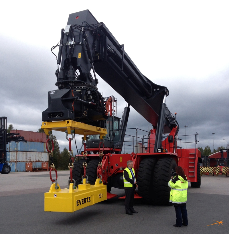 Brammen-Reachstacker (65 t)