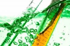 Separatoren und Dekanter für Biotech, Chemie und Pharma