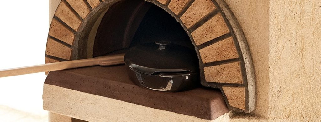 Geschmortes Gericht aus dem Holzofen