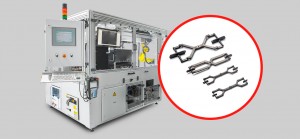 Vollautomatische Entnahme und Trennung von Spritzgussteilen