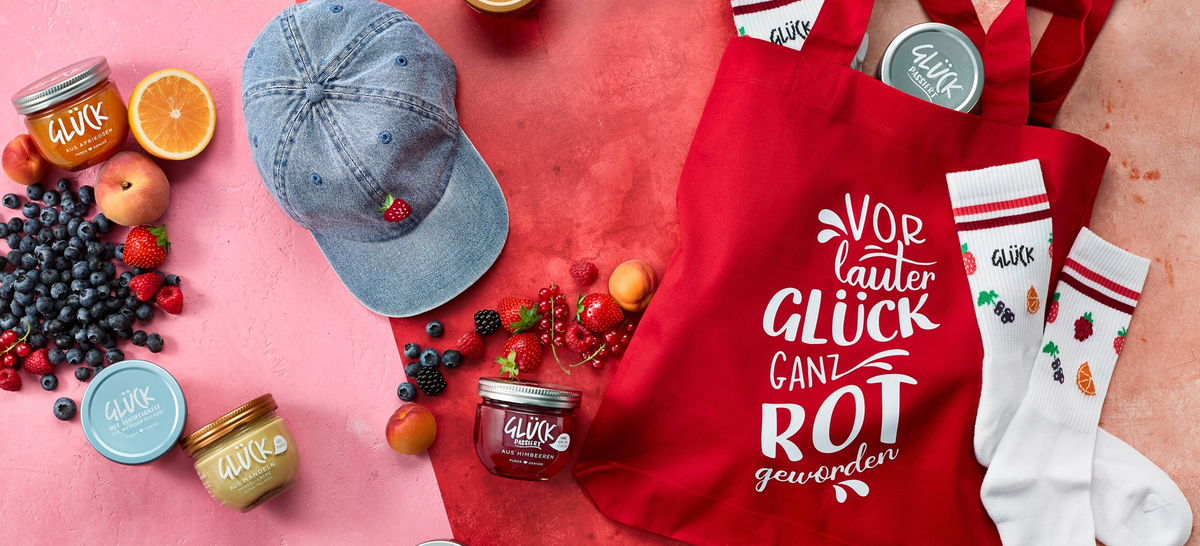 GLÜCK Merchandise