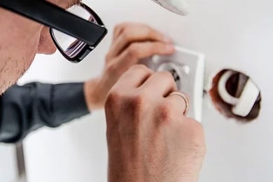 Datenanlagen und Netzwerkanschlüsse