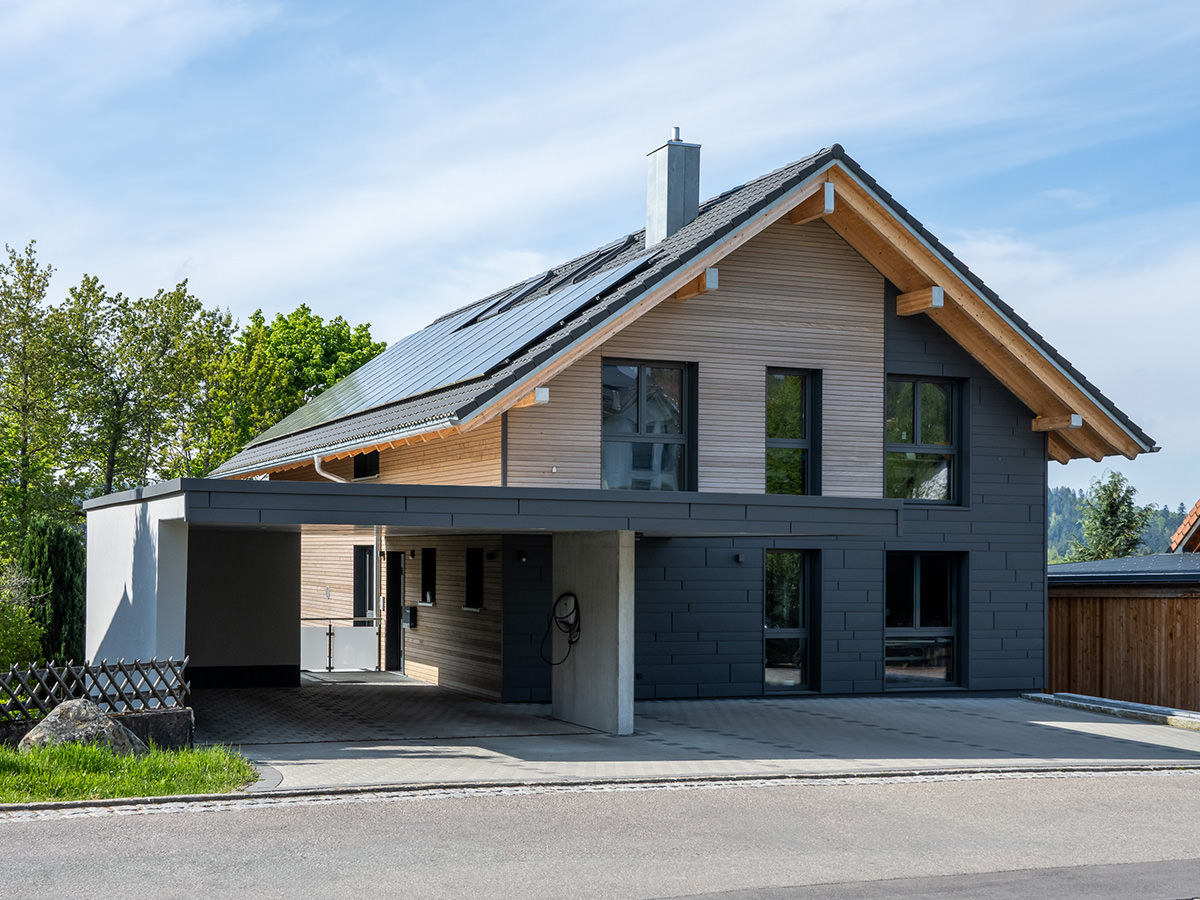 RHEINER & VILLINGER – Fertigung