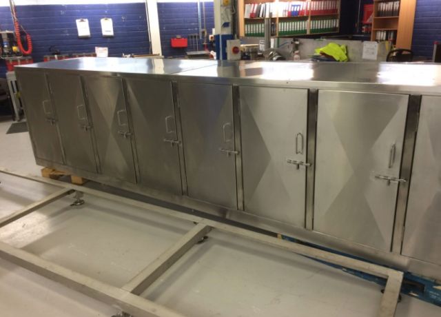 Metall-Locker