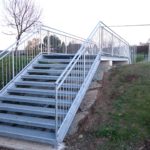 Brückengeländer verzinkt mit Stiege