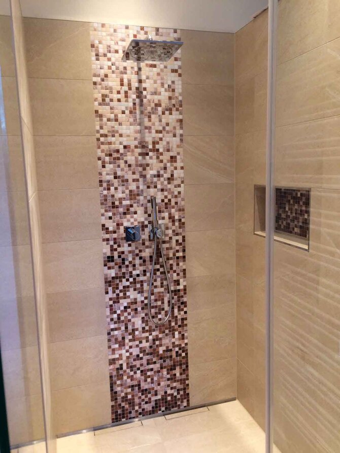 Dusche (Fliesenarbeiten)