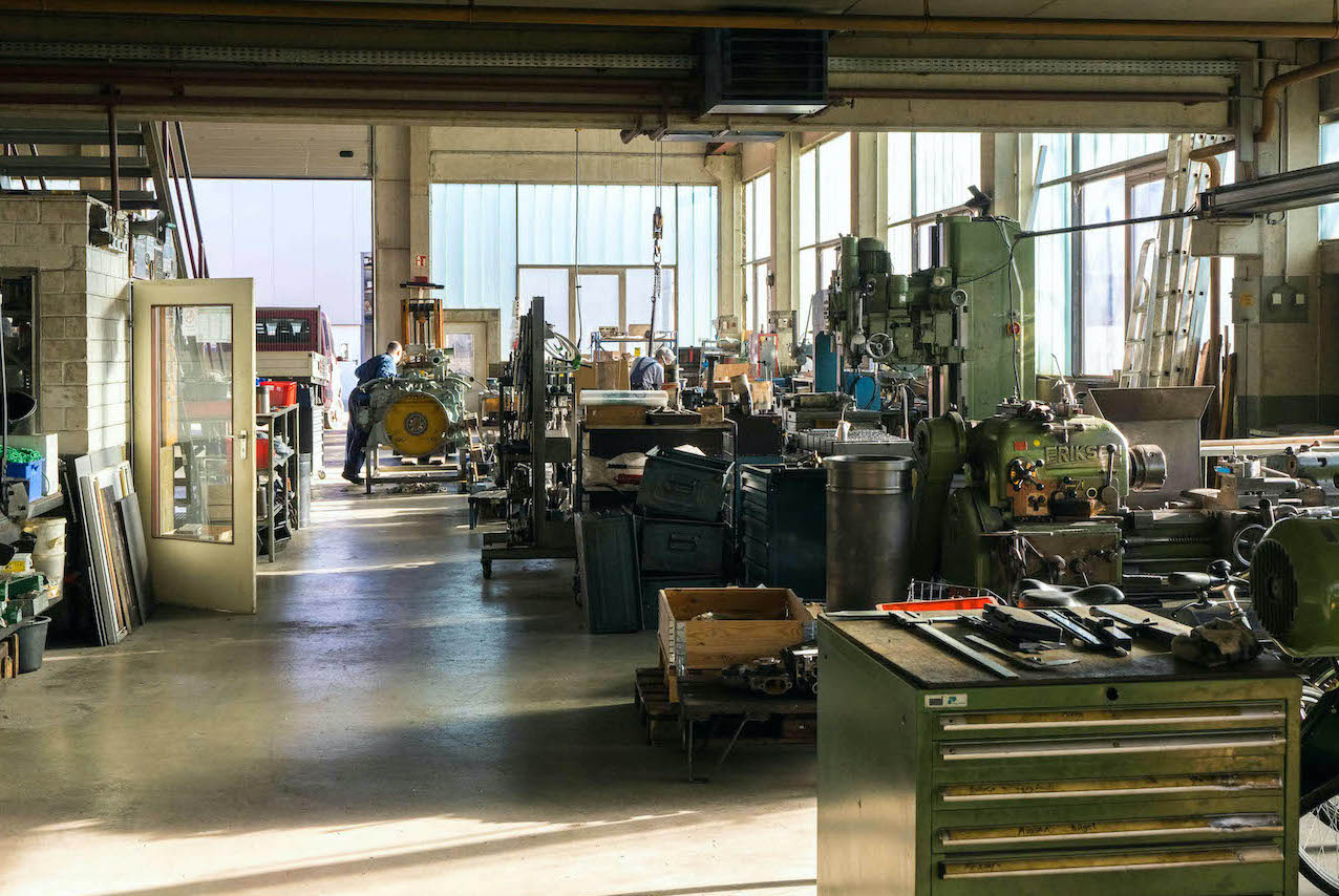 Werkstatt von innen mit ABC-Motor
