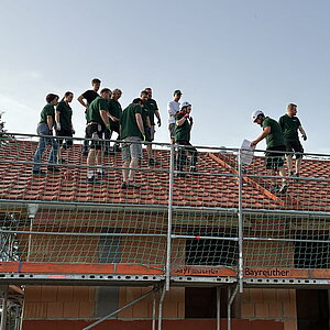 Interne Praxisschulung zur Montage der D-Platte