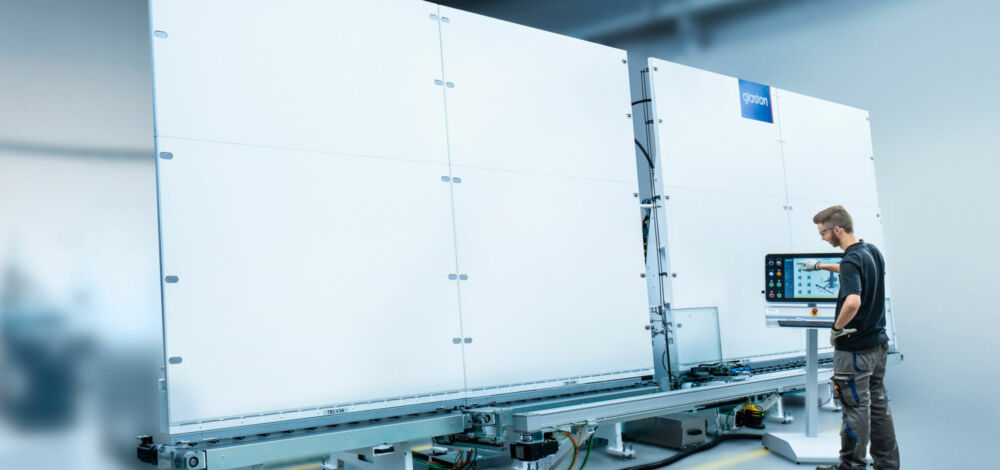 Glaston ACTIVE'SEALER – automatischer Versiegelungsroboter