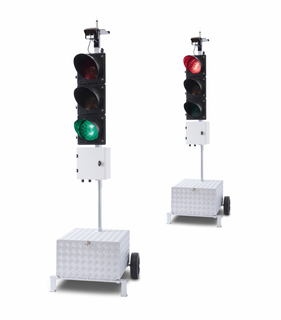 Mobile Ampelanlage mit Kamera und Schaltkasten