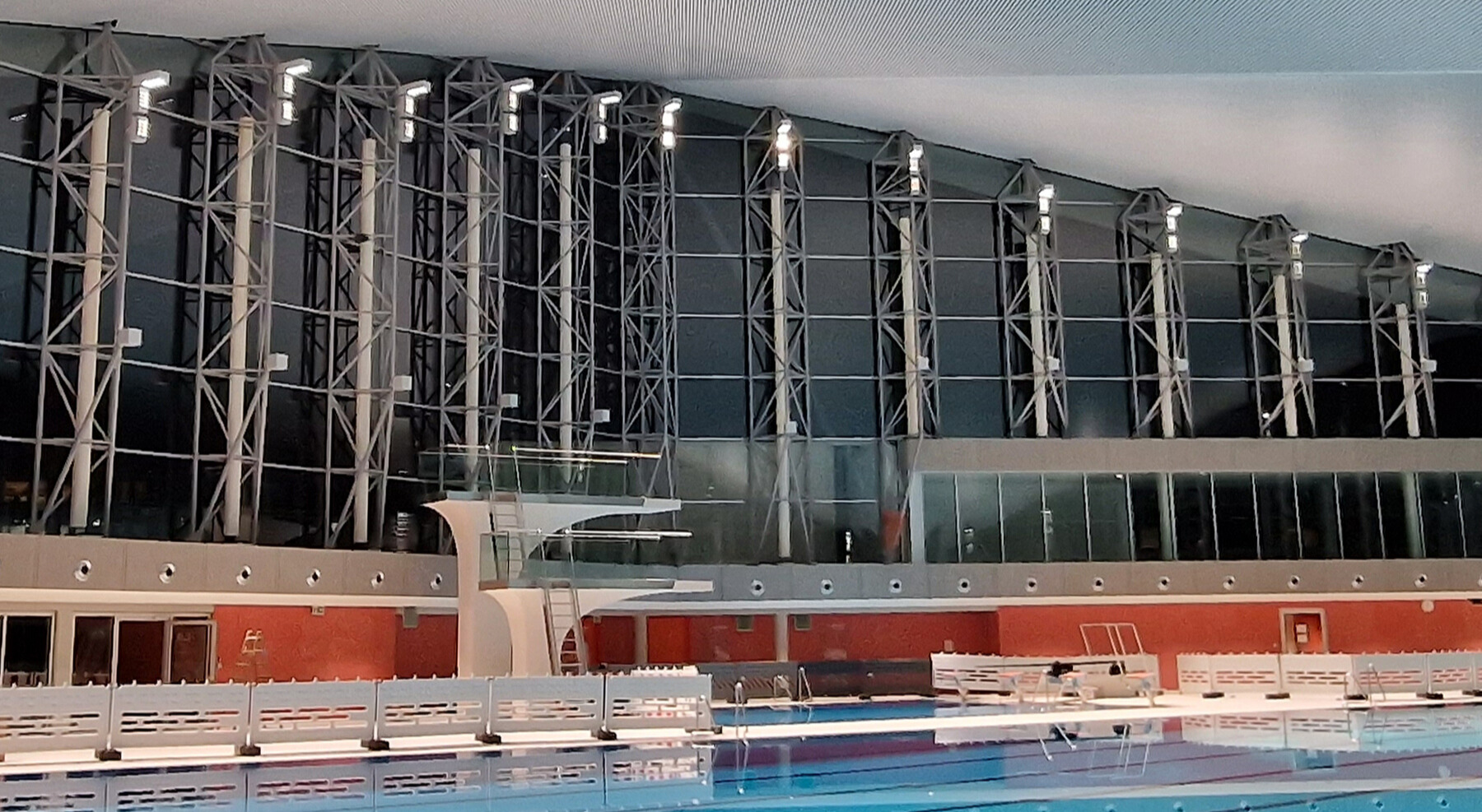 Lichtlösung Alsterschwimmhalle