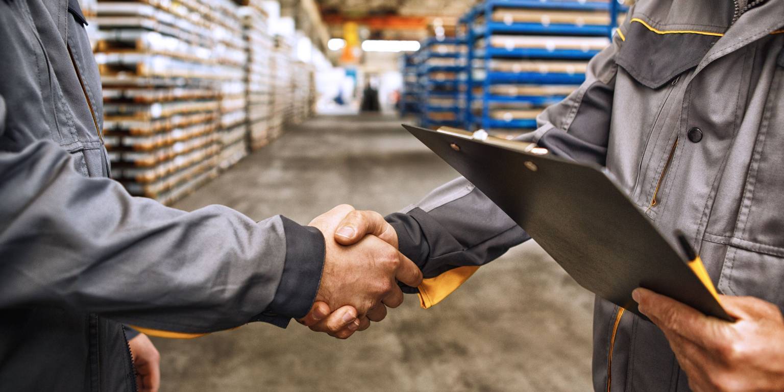 Sourcing, Tolling, Logistik, Partnerschaften