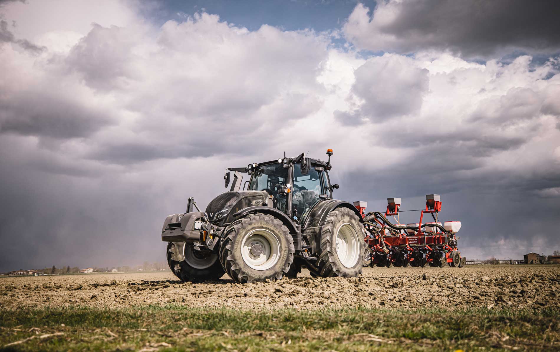 Traktor Valtra N-Serie