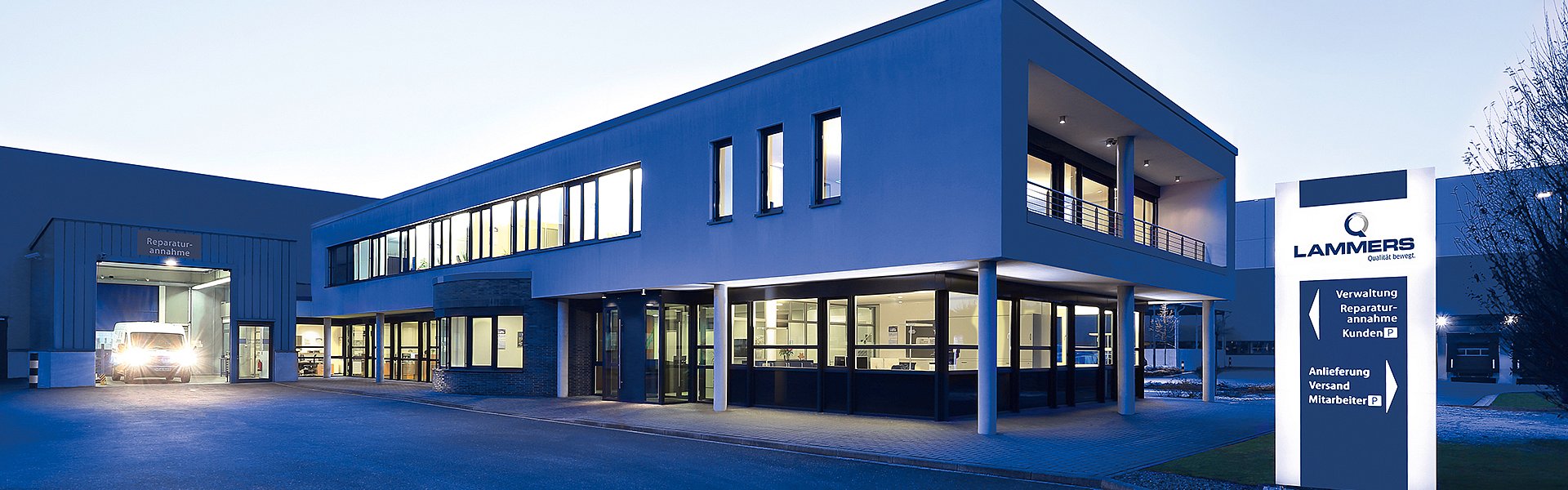 Firmengebäude