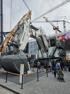 Eindruck vom Liebherr-Messestand auf der Bauma 2025