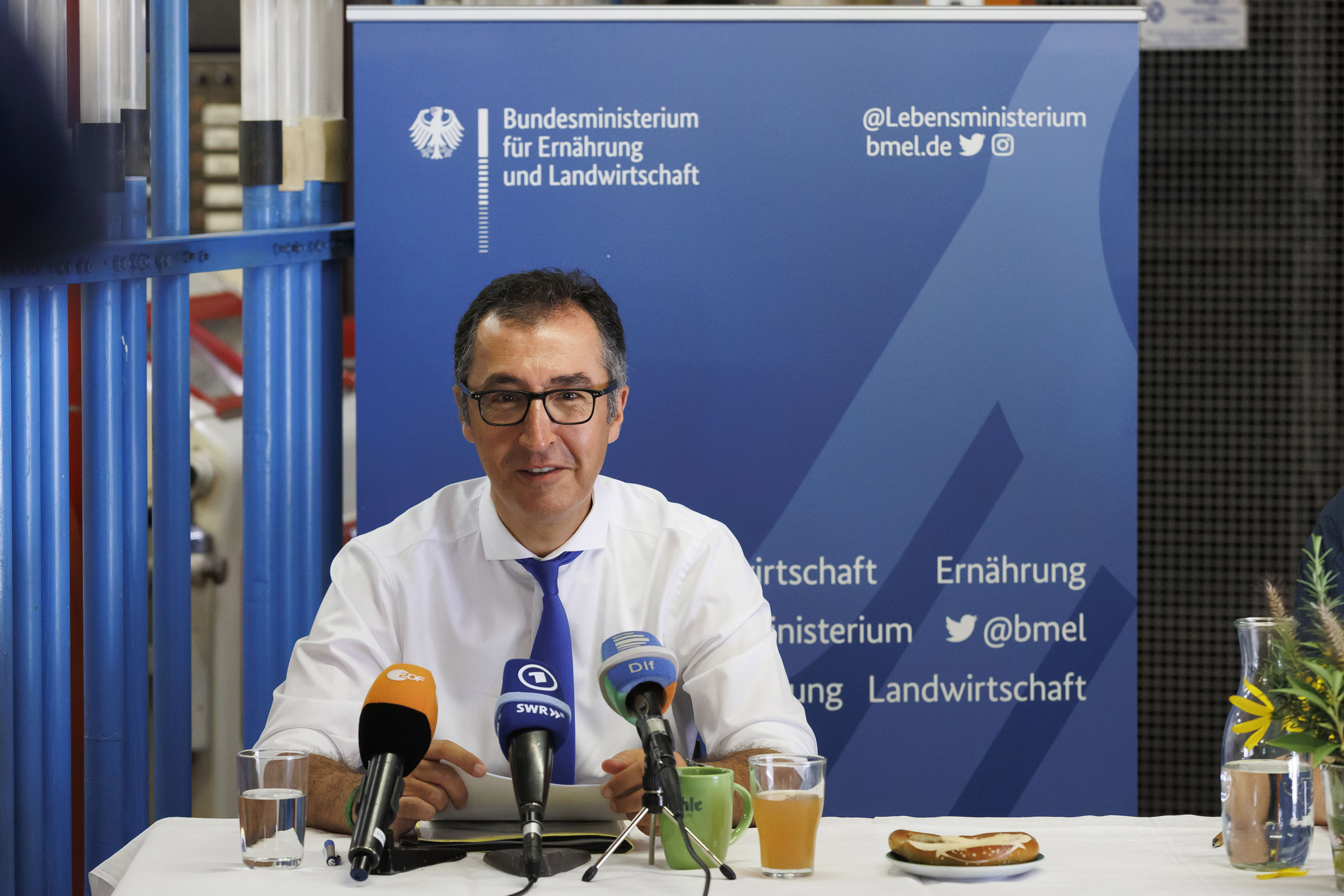 Bundeslandwirtschaftsminister Cem Özdemir bei der Präsentation des