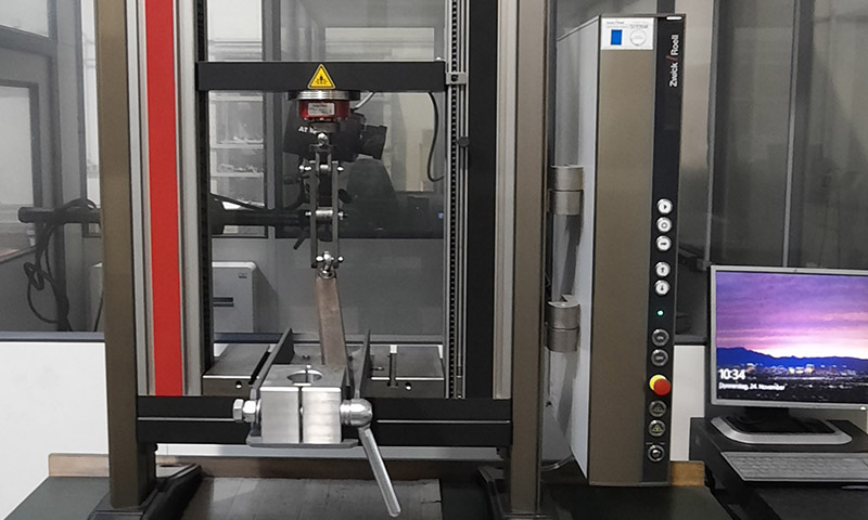 ZwickRoell Zug-/Druckprüfmaschine