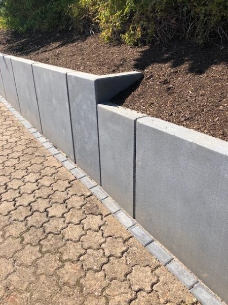 Winkelstützmauer-Fertigteile