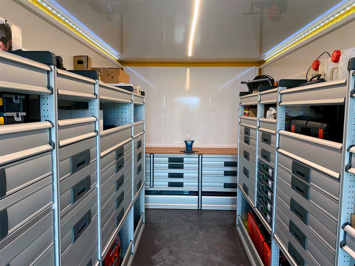 Werkbank im Aufbau