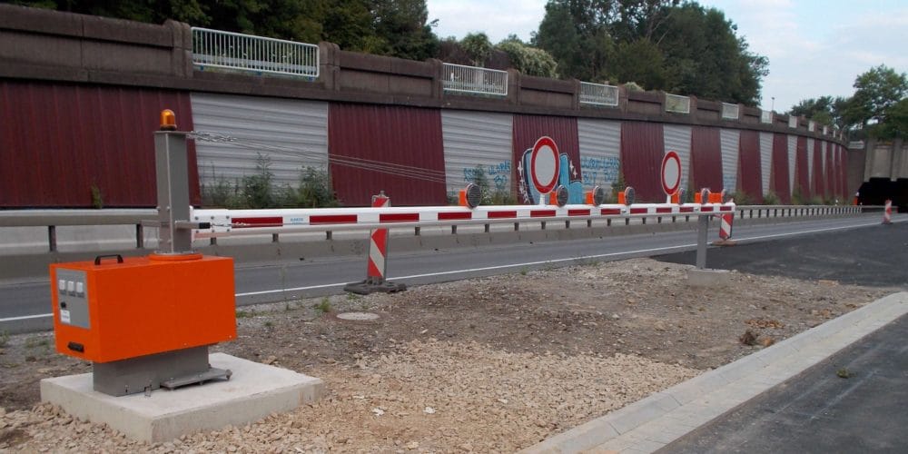 Drehschranke (Horizontalschranke) für Autobahnen und Tunnels