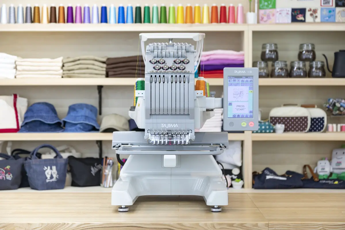 Tajima SAI – compact professional machine