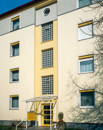 Vorbaurollladen in schräger Ansicht