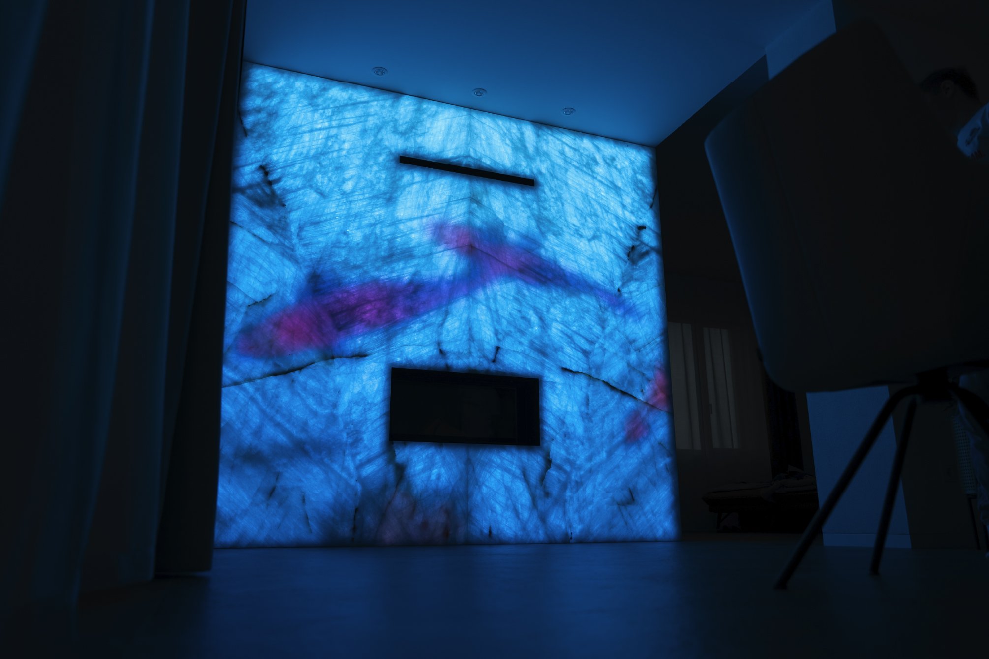 Dynamic Walls