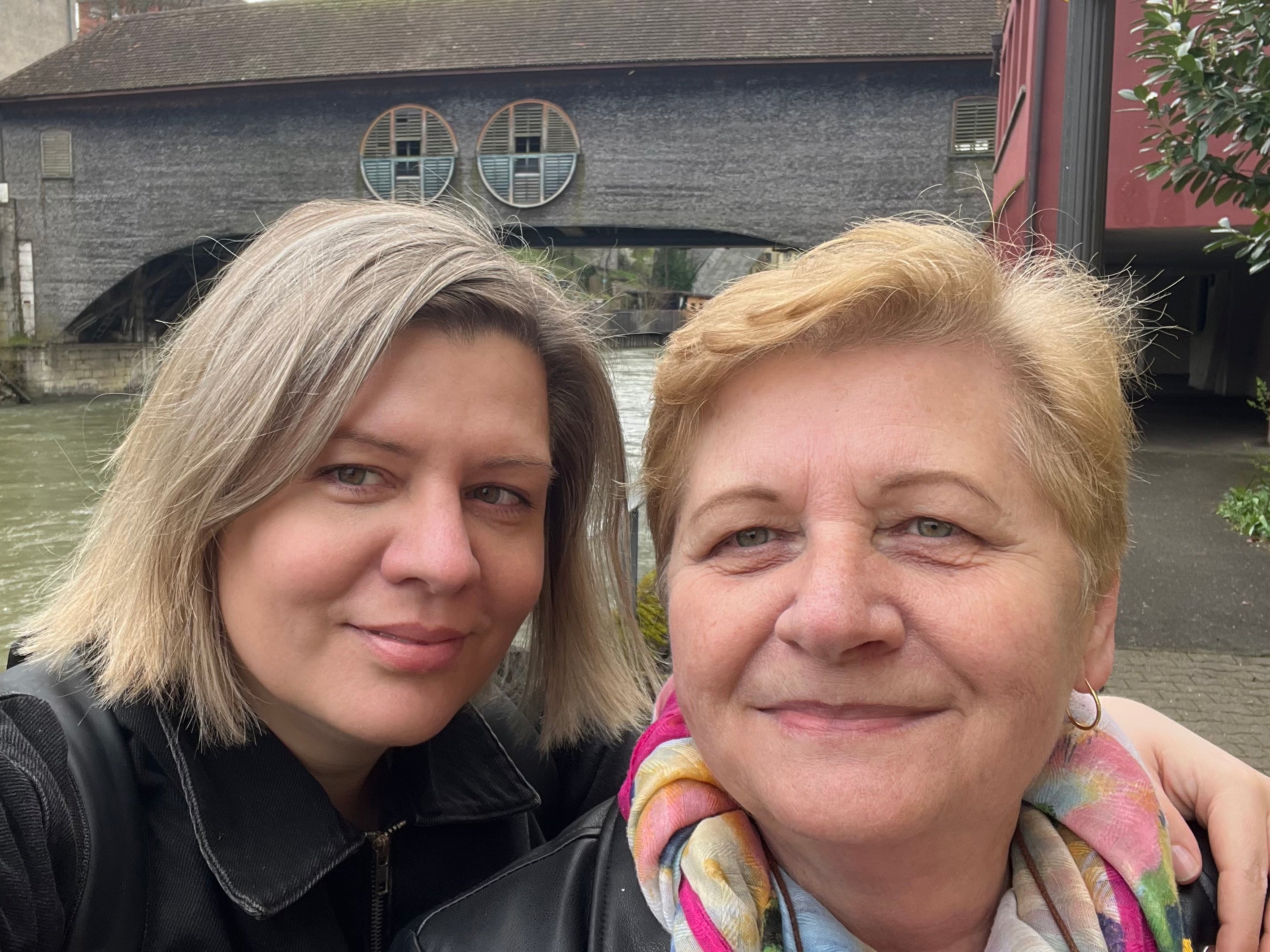 Das Mutter-Tochter-Duo Zsuzsa & Sara
