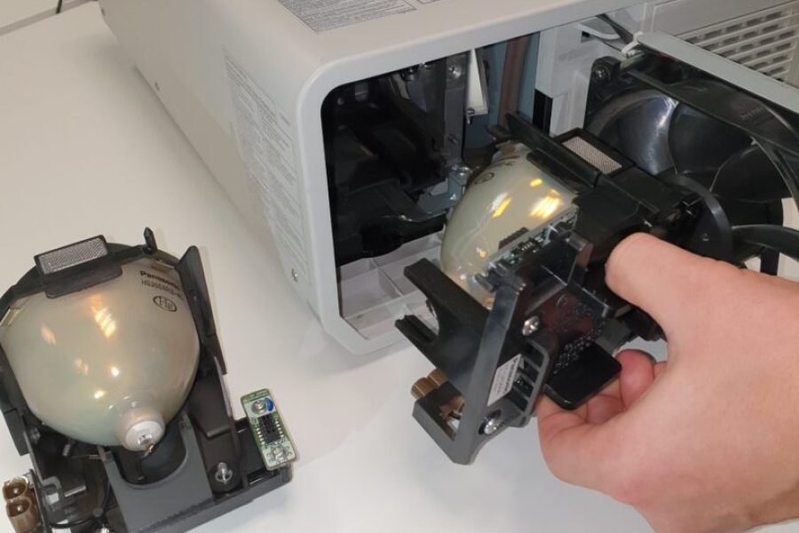 Panasonic Projektor-Lampenwechsel-Service