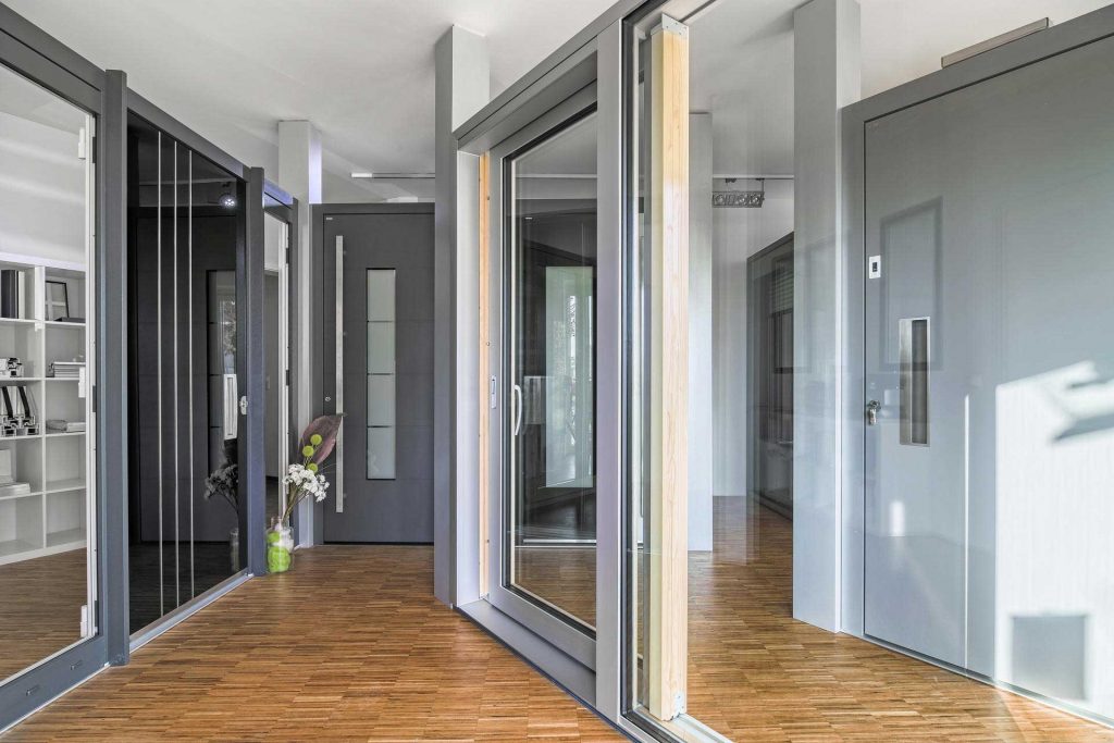 Fenster und Schiebetüren