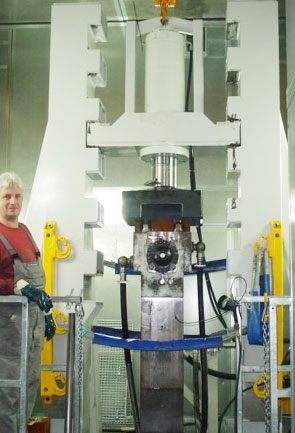 Hammer test rig for hydraulic hammers