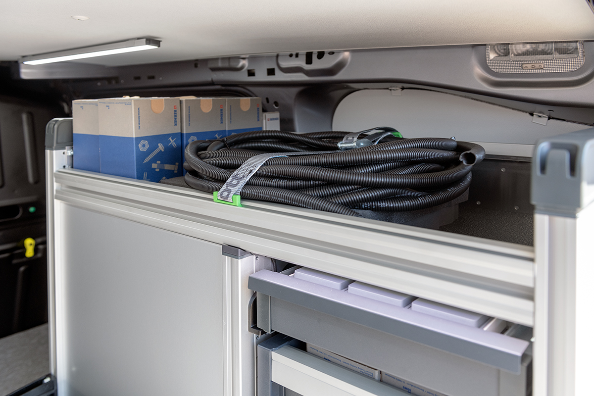 Einbaumodule und Schubladenschränke