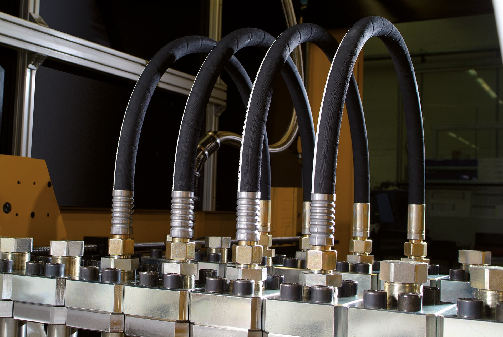 Hydraulikschlauch auf dem Prüfstand