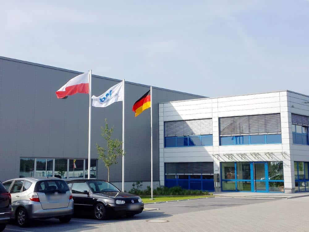 Eingang zum Firmengebäude