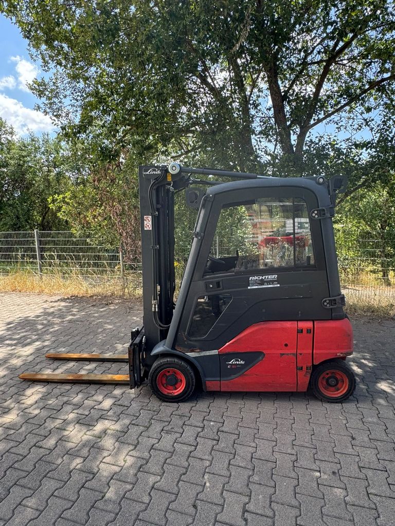 Linde E16P-02 Elektro 4-Rad-Stapler