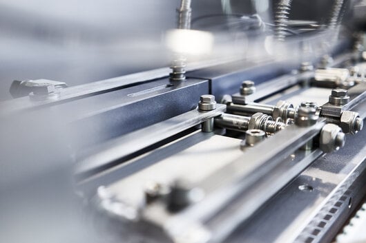 Assembly of an end-of-line packaging system