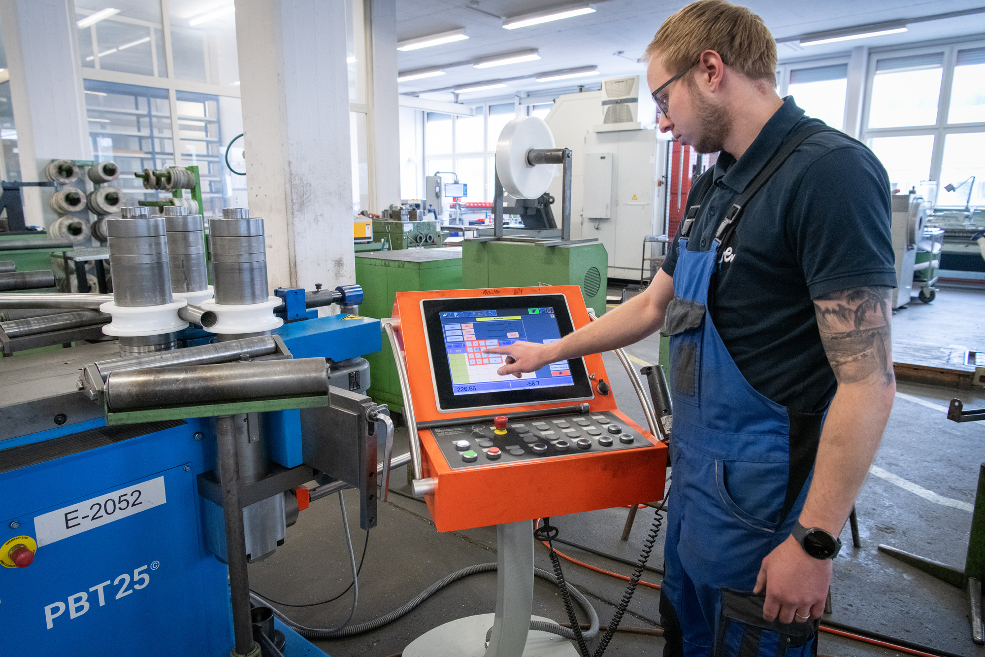 Walzmaschine in der Produktion