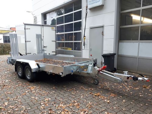 Construction machinery transporter Humbaur HS