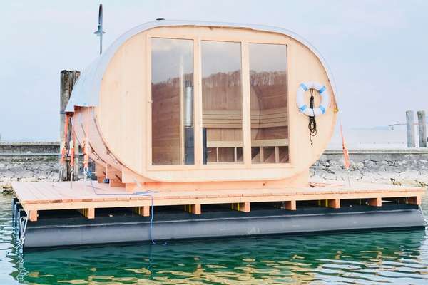 Sauna-Floss auf dem Bielersee