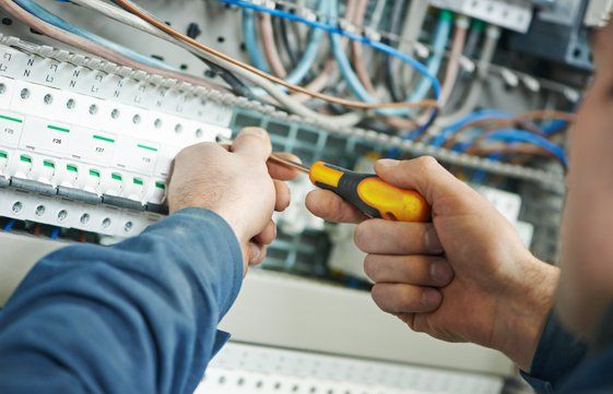 Arbeiten an der Schaltungsanlage