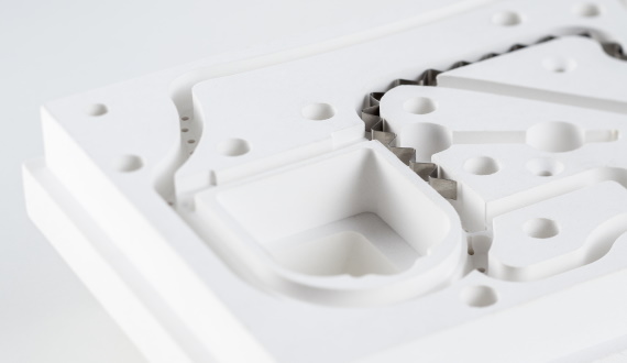 Insulation components for plastic welding technology