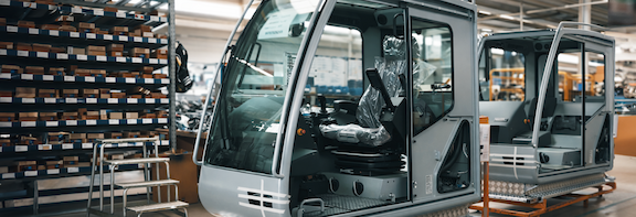 Fahrerkabinen und Fahrerstände (steckerfertig)