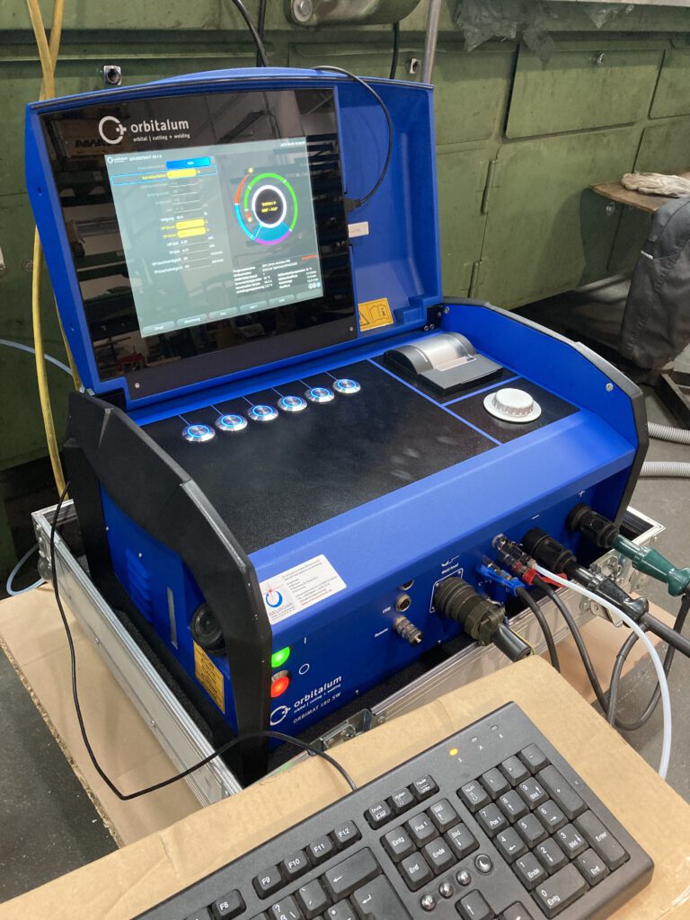 Orbital welding machine