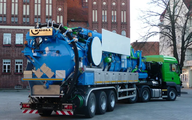 Saug-Sattelauflieger mit Öl-Wasser-Trennung