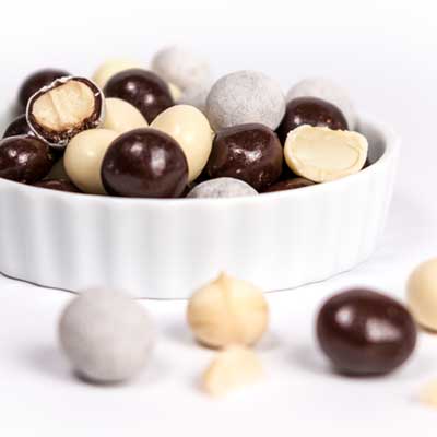 Schokolierte Macadamia-Kerne als Coating-Anwendung