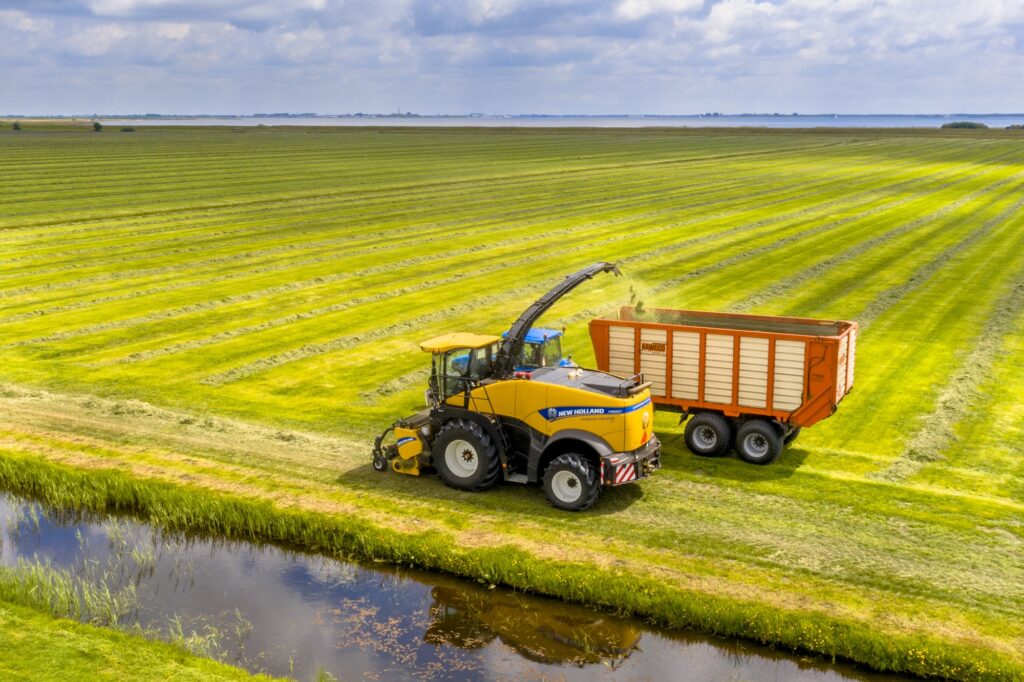 Traktoren auf Grünland – Anwendungsfeld Landtechnik