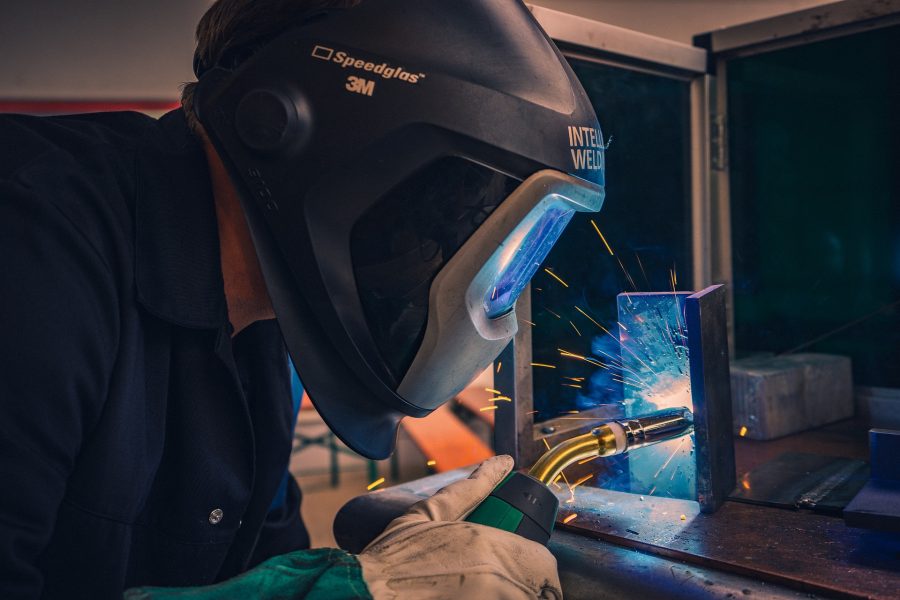 Welding shop in steel construction